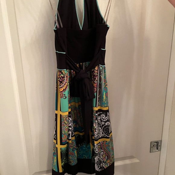 Unity Triangle Dress - Picture 2 of 3